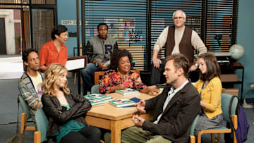 COMMUNITY -- Pictured: (l-r) front; Yvette Nicole Brown as Shirley, Joel McHale as Jeff, middle; Danny Pudi as Abed, Gillian Jacobs as Britta, Alison Brie as Annie, back row; Ken Jeong as Senor Chang, Donald Glover as Troy, Chevy Chase as Pierce -- NBC Photo: Mitchell Haaseth