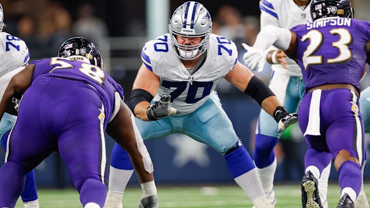 Dallas Cowboys guard Zack Martin blocks during the fourth quarter against the Baltimore Ravens at AT&T Stadium. Mandatory Credit: Andrew Dieb-Imagn Images
