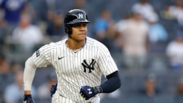 Toronto Blue Jays v New York Yankees