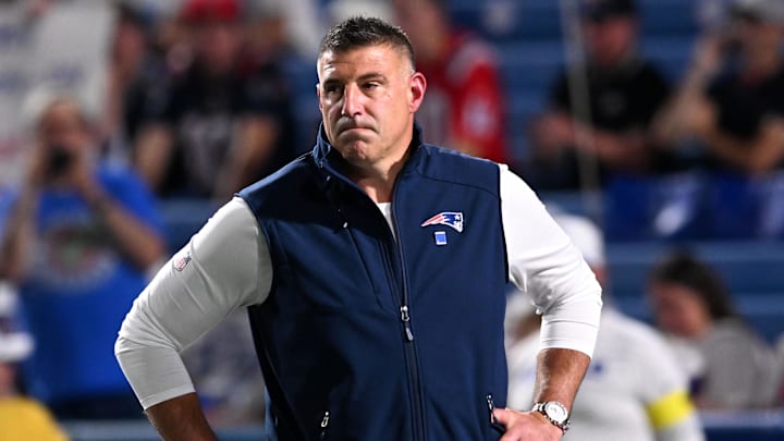 New England Patriots head coach Mike Vrabel
