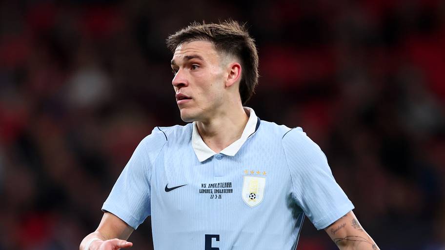 Manuel Ugarte in action for Uruguay.