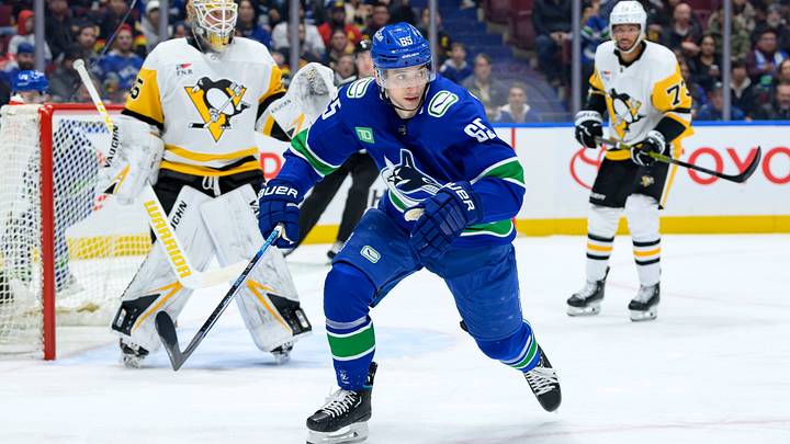 Pittsburgh Penguins v Vancouver Canucks
