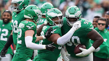 Reed Blankenship (L), Jalen Carter (C), Jordan Davis (R), Philadelphia Eagles
