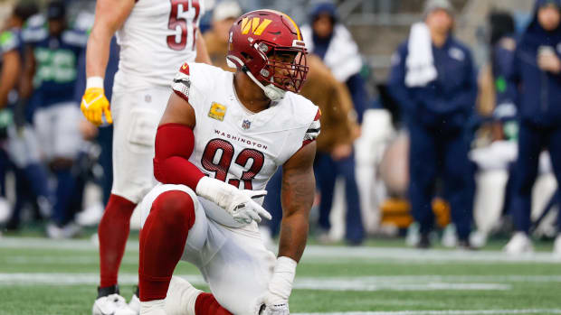 Washington Commanders defensive tackle Jonathan Allen