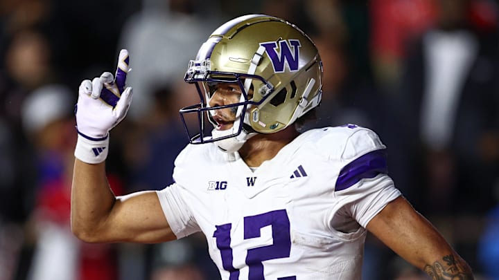Washington Huskies wide receiver Denzel Boston (12) 