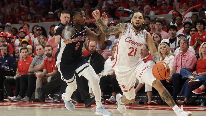Houston Cougars guard Emanuel Sharp (21) 