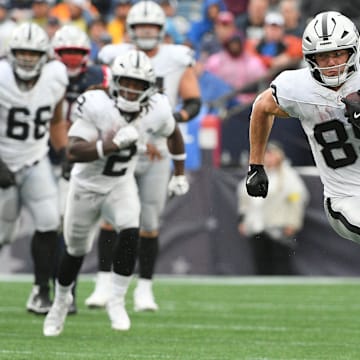 Las Vegas Raiders tight end Brock Bowers.