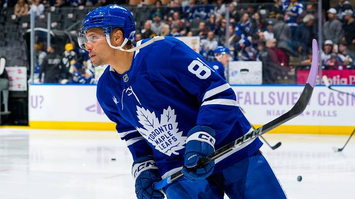 Pittsburgh Penguins v Toronto Maple Leafs