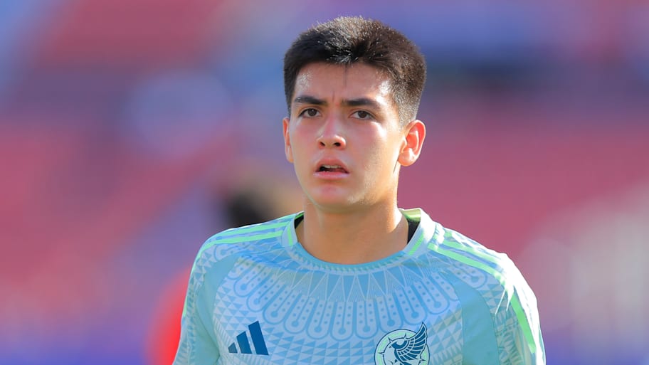 Gilberto Mora in action for Mexico.