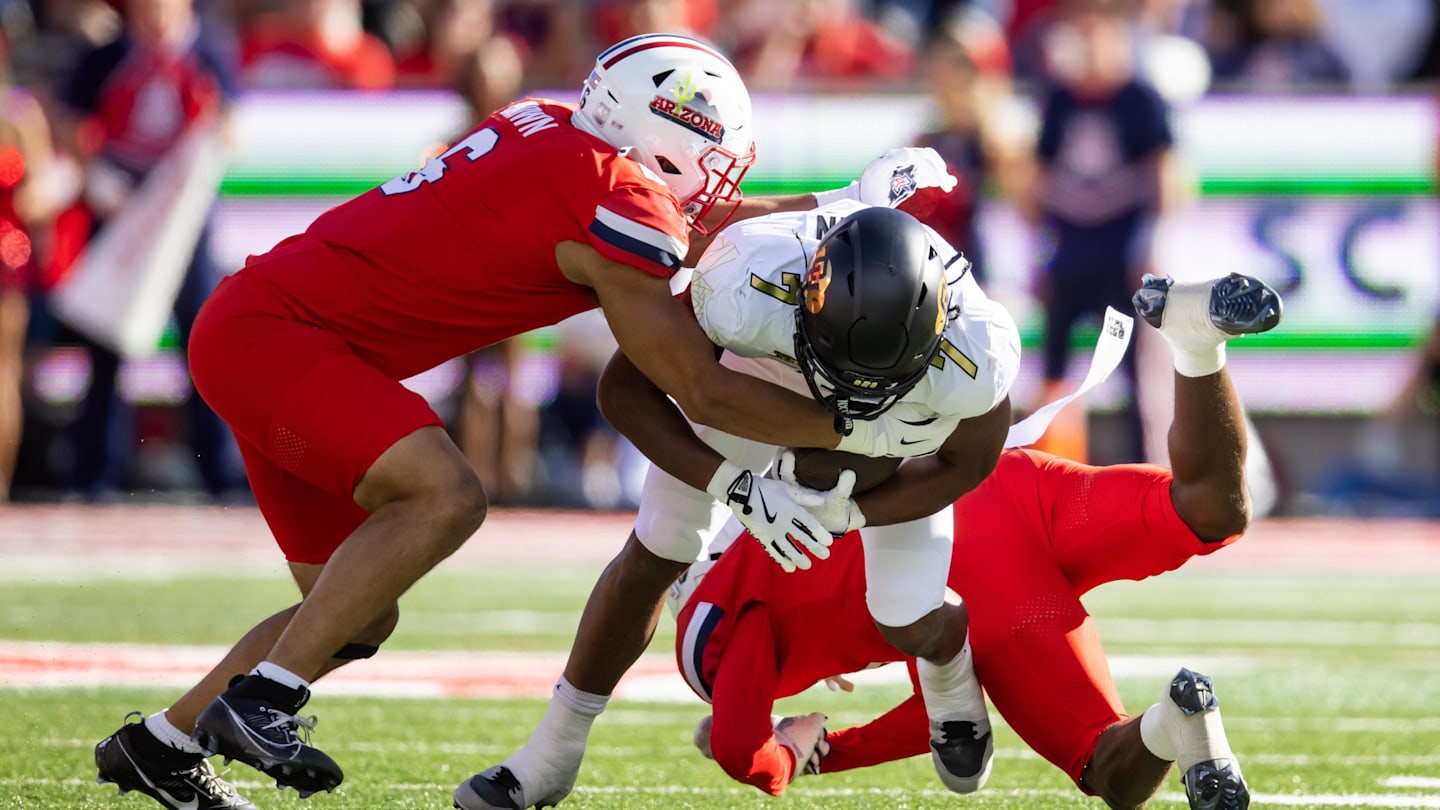 Illinois Football Defense Expected to Disrupt Western Illinois Offense