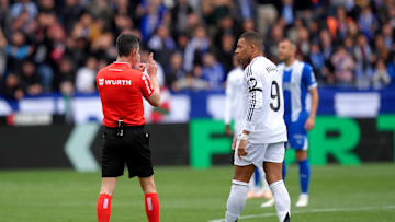 Deportivo Alaves v Real Madrid CF - La Liga EA Sports