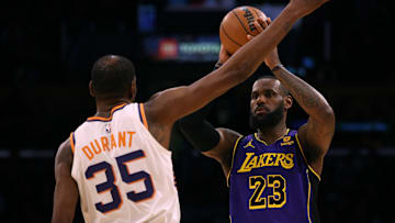 Phoenix Suns v Los Angeles Lakers