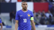 Kylian Mbappé débute sur le banc contre le Canada