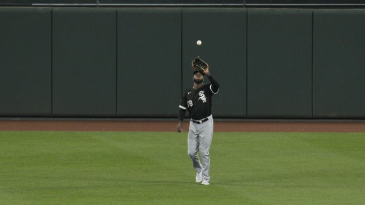 Luis Robert Jr. Named 2023 Gold Glove Finalist