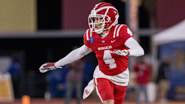 Mater Dei v Serra