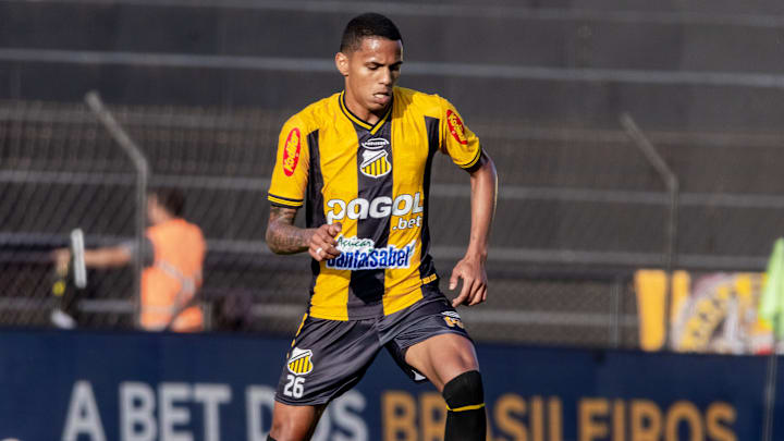 Dantas, zagueiro do Novorizontino