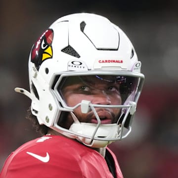 Arizona Cardinals quarterback Kyler Murray (1) warms up before their game against the Las Vegas Raiders at State Farm Stadium in Glendale, on Aug. 23, 2025.