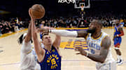 Lakers enfrentan a los Nuggets