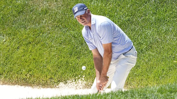 Matt Kuchar hits a shot out of the bunker during the final round of the 2024 Memorial Tournament at Muirfield Village.