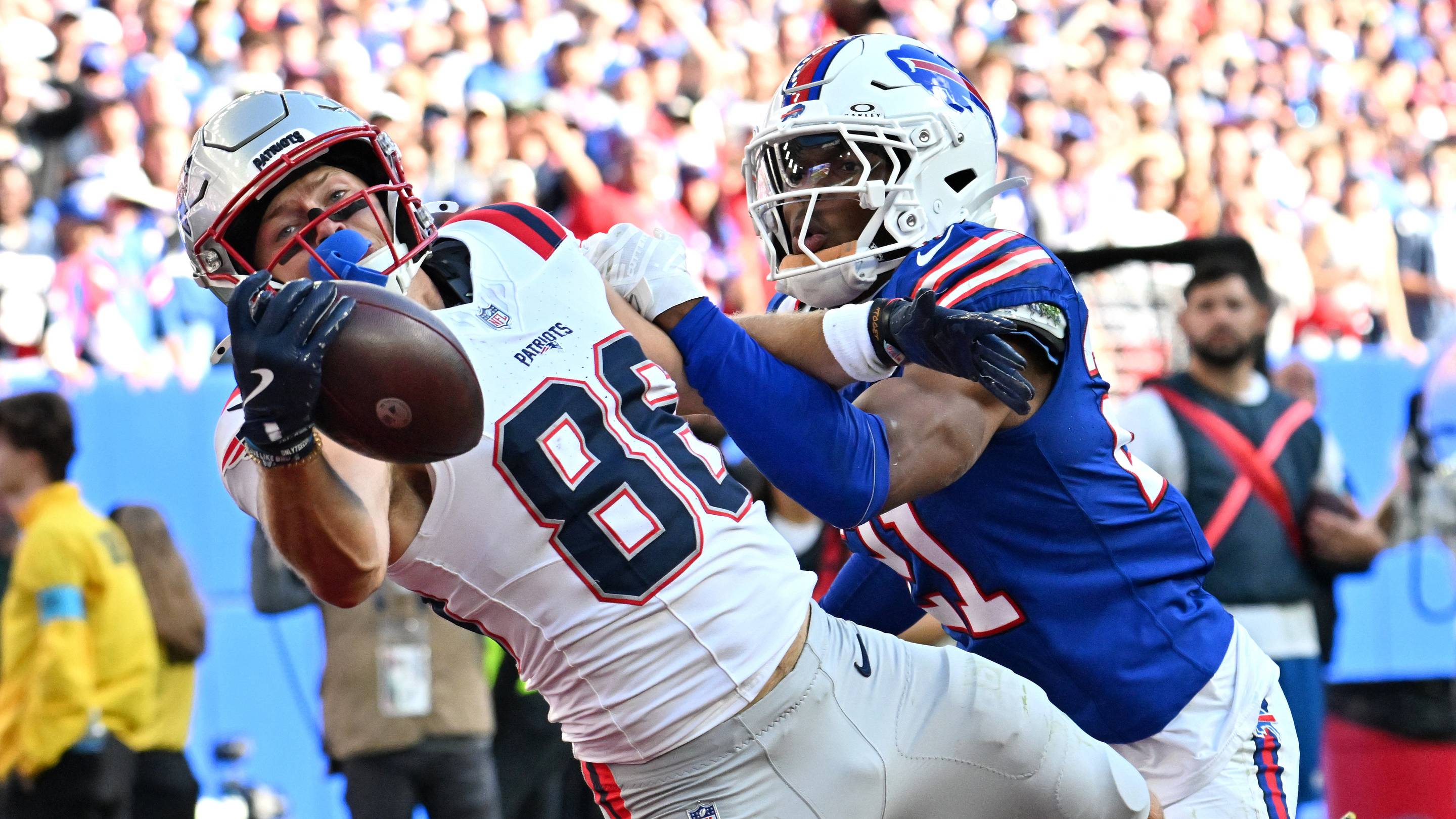 Efton Chism's 'Snag of the Year' Helps Patriots Grab Important Division Win