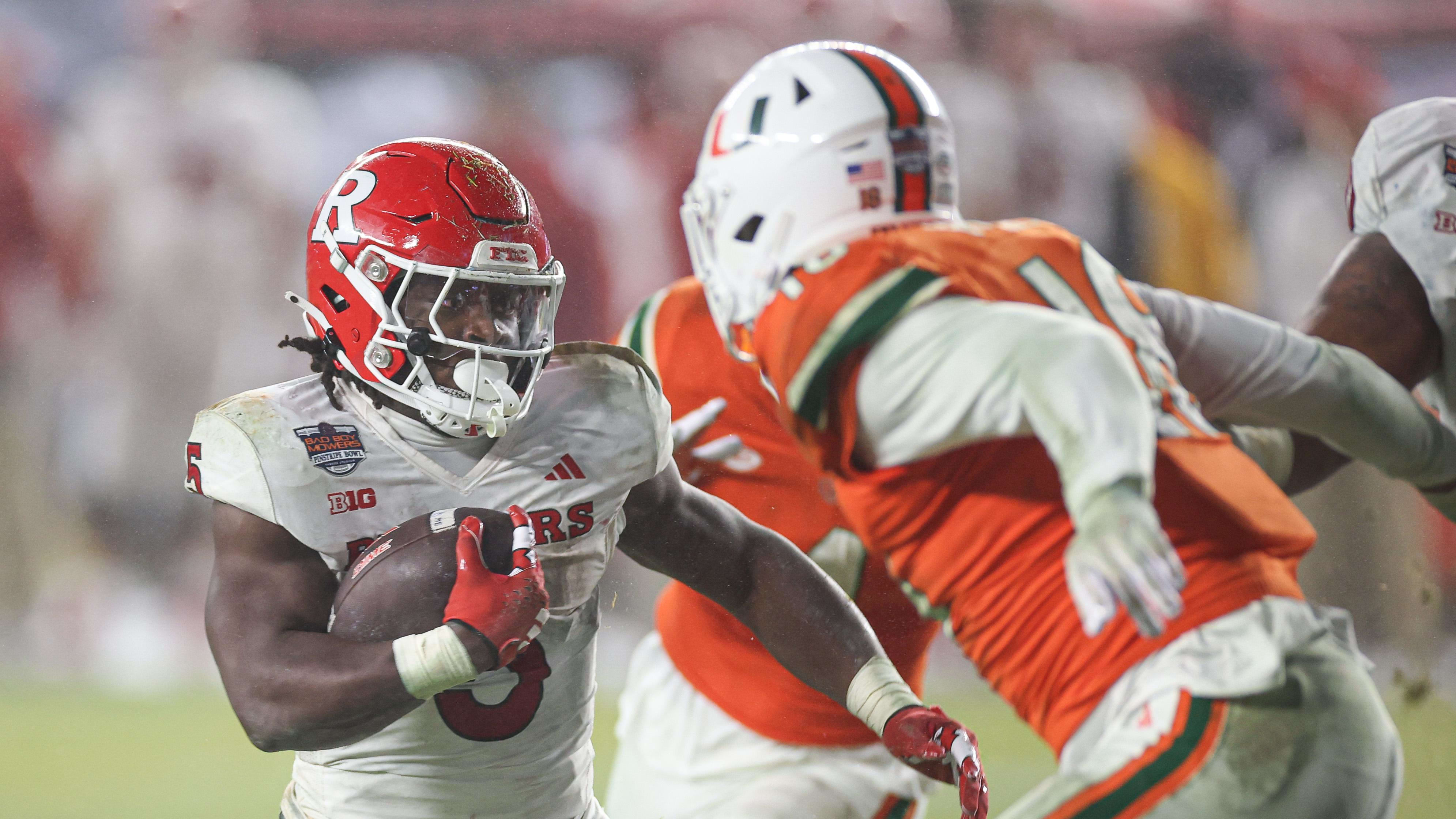 Pitt Scheduling Visit For Miami Transfer DE