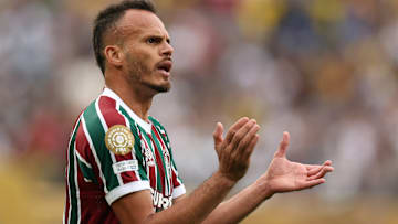 Lateral-esquerdo Renê foi titular na estreia tricolor
