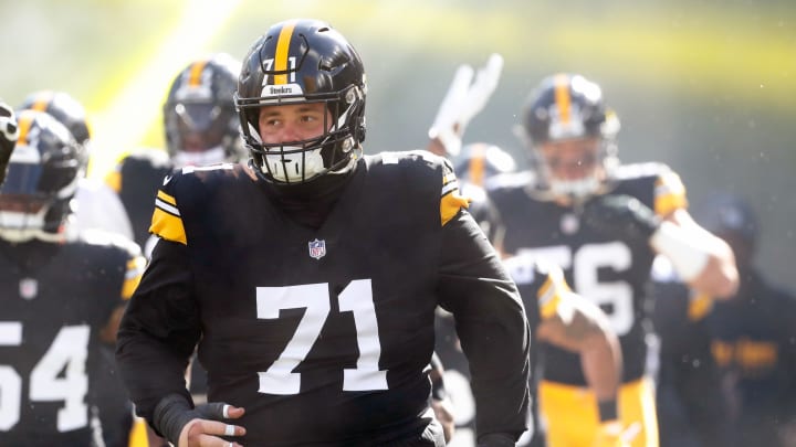 Nov 12, 2023; Pittsburgh, Pennsylvania, USA;  Pittsburgh Steelers guard Nate Herbig (71) takes the field against the Green Bay Packers at Acrisure Stadium. Mandatory Credit: Charles LeClaire-USA TODAY Sports