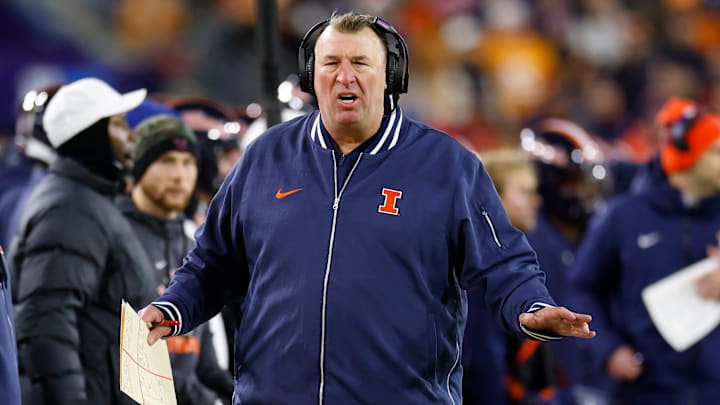 2025 Liberty Mutual Music City Bowl - Tennessee v Illinois