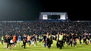 Tragedi di Stadion Kanjuruhan menjadi noda dalam sepak bola Indonesia