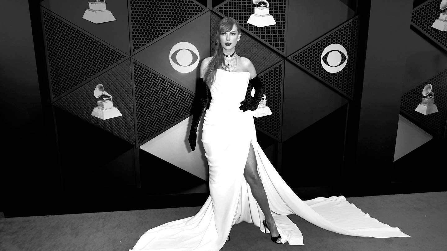 Roundup: Taylor Swift, Travis Kelce Spotted on a Date; Sweet 16 Set; USMNT Beats Mexico in Nations League Final - Vimarsana News
