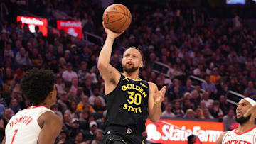 Golden State Warriors guard Stephen Curry is a great prop target on Friday.