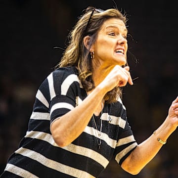 Then-Missouri head coach Robin Pingeton calls out to players during a NCAA women's basketball tournament first-round game, Friday, March 22, 2019, at Carver-Hawkeye Arena in Iowa City, Iowa