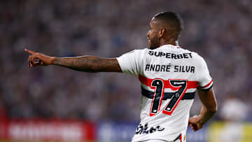 André Silva está chamando atenção do torcedor com boas atuações pelo São Paulo