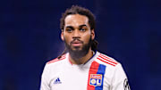 Jason Denayer connaît une saison compliquée avec l'OL.