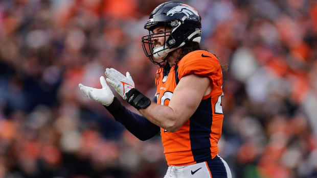 Denver Broncos linebacker Alex Singleton (49) reacts after a play in the second quarter against the Los Angeles Chargers.