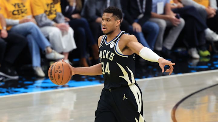 Giannis Antetokounmpo tiene complicado arribar a Los Angeles Lakers al menos en la próxima temporada baja