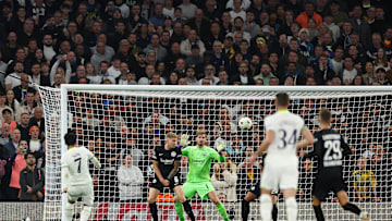 Kevin Trapp in action against Spurs in 2022