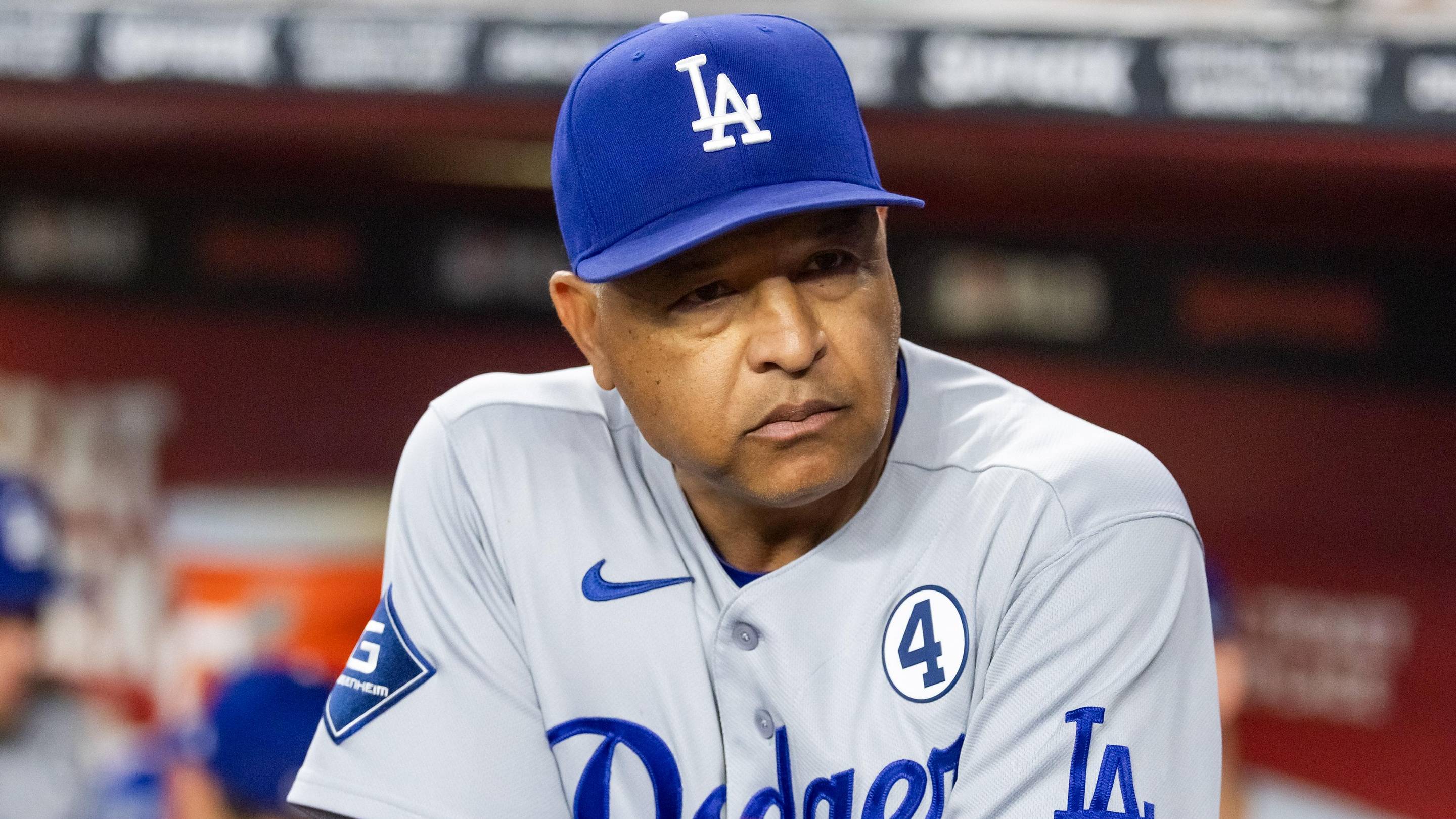 Dodgers' concerning issue should have Dave Roberts begging for trade reinforcements