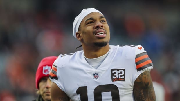 Cleveland Browns wide receiver Cedric Tillman walks off the field during the second half against the Cincinnati Bengals