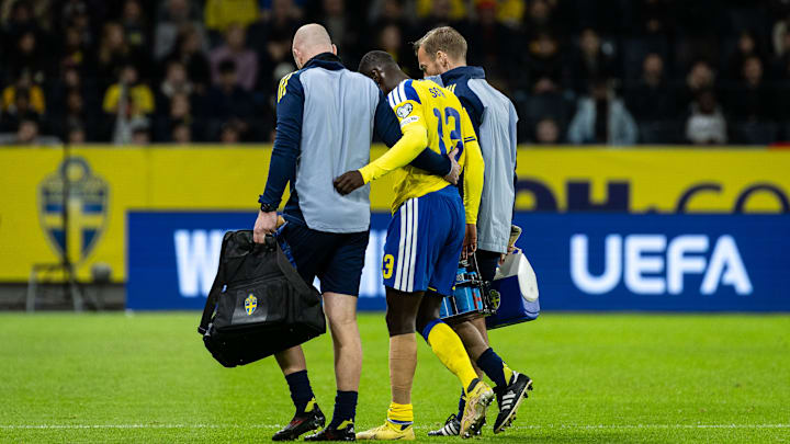 FIFA ensaya un cambio histórico para frenar la simulación y acelerar el juego: jugadores atendidos tendrán que abandonar el juego dos minutos.