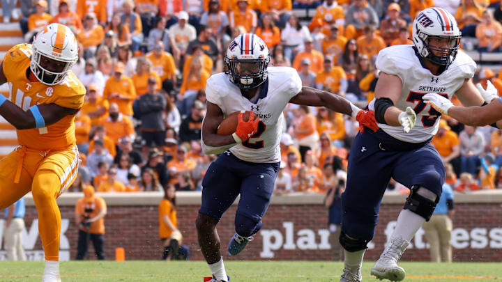 When Sam Franklin (2) played against Tennessee while at Tennessee-Martin, he was attracted to then-Vols offensive coordinator Alex Golesh's wide-open style