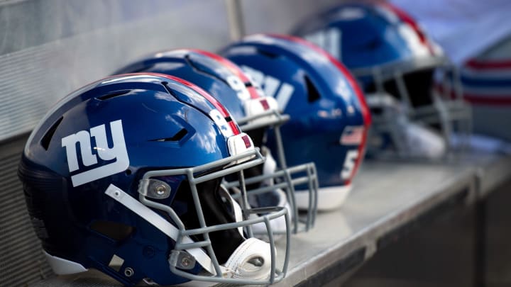 New York Giants helmets 