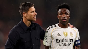 Les relations entre Xabi Alonso et Vinicius Jr sont parfois tendues. Les relations entre Xabi Alonso et Vinicius Jr sont parfois tendues.