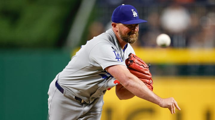 Los Angeles Dodgers v Pittsburgh Pirates