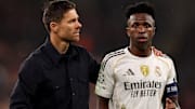 Xabi Alonso et Vinicius Jr - Real Madrid