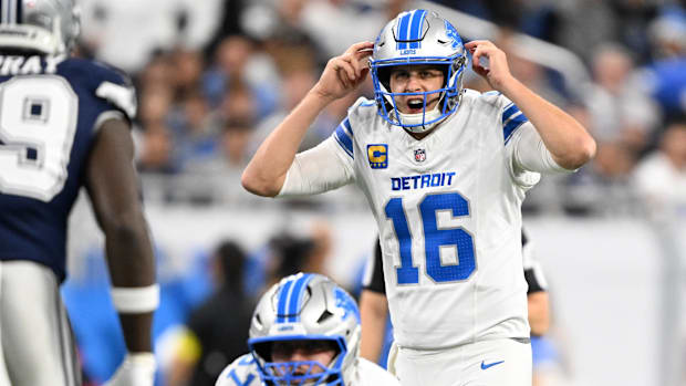 Detroit Lions quarterback Jared Goff (16) audibles during the first half against the Dallas Cowboys.