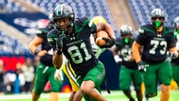 Nebraska WR target Jayden Warren during a High School football game