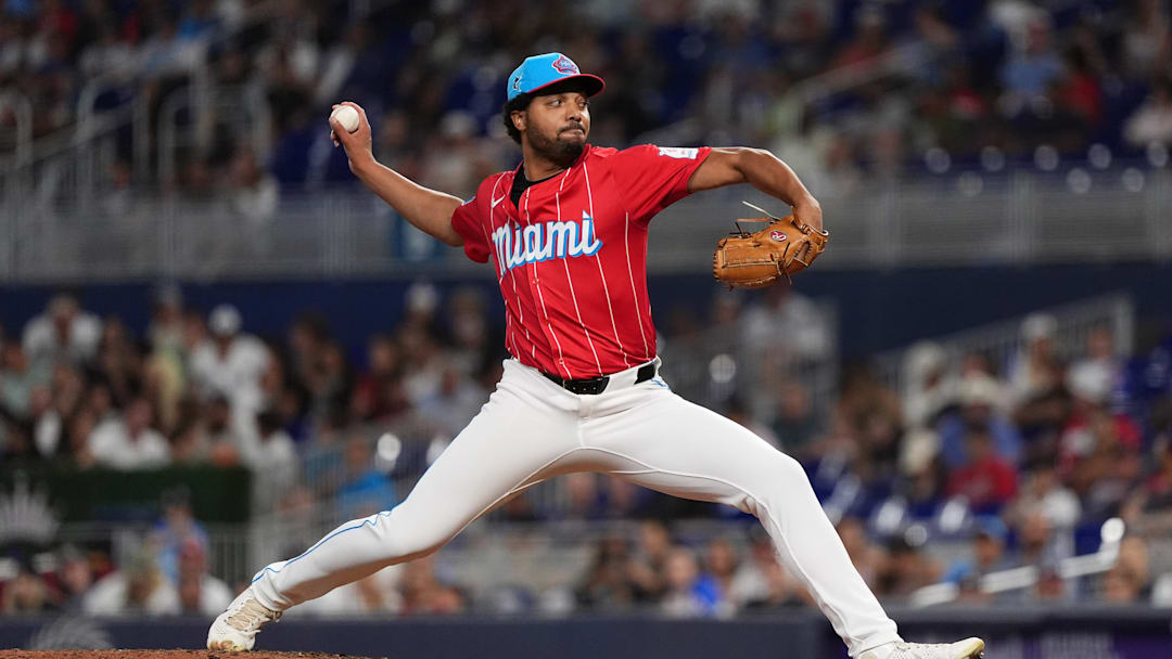 Atlanta Braves v Miami Marlins