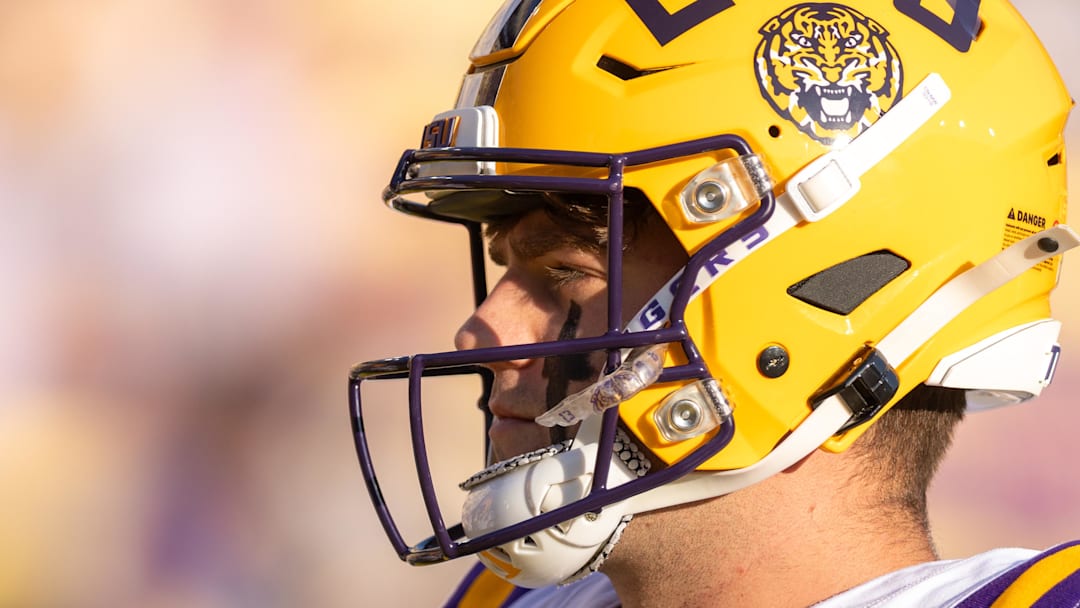 LSU Tigers quarterback Garrett Nussmeier
