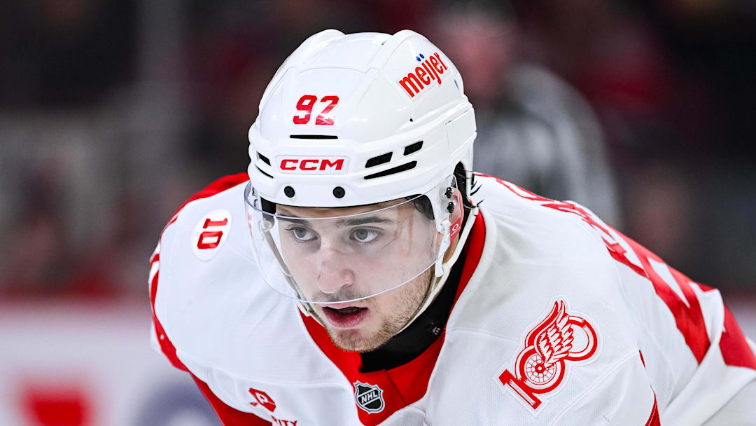 Jan 10, 2026; Montreal, Quebec, CAN; Detroit Red Wings center Marco Kasper (92) waits for a face-off against the Montreal Canadiens during the second period at Bell Centre. Mandatory Credit: David Kirouac-Imagn Images